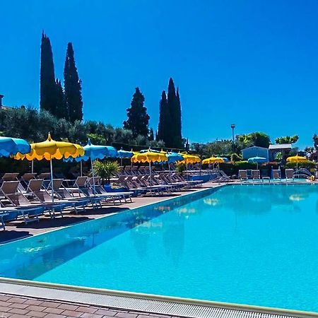 Camping Serenella Бардолино Экстерьер фото