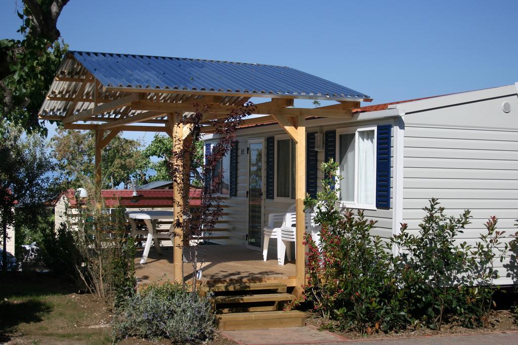 Camping Serenella Бардолино Номер фото
