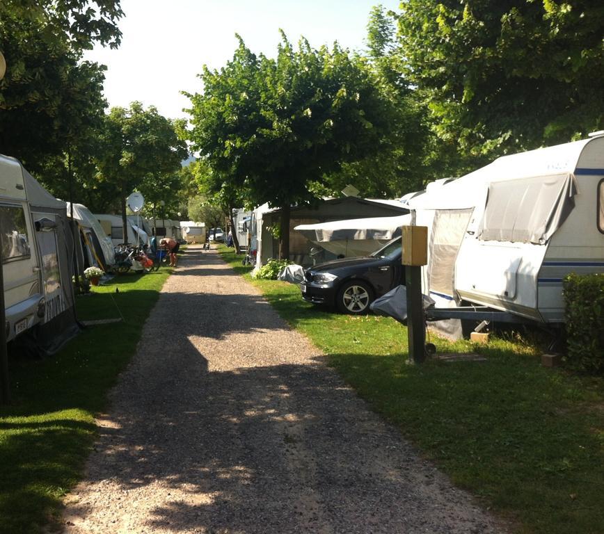 Camping Serenella Бардолино Экстерьер фото