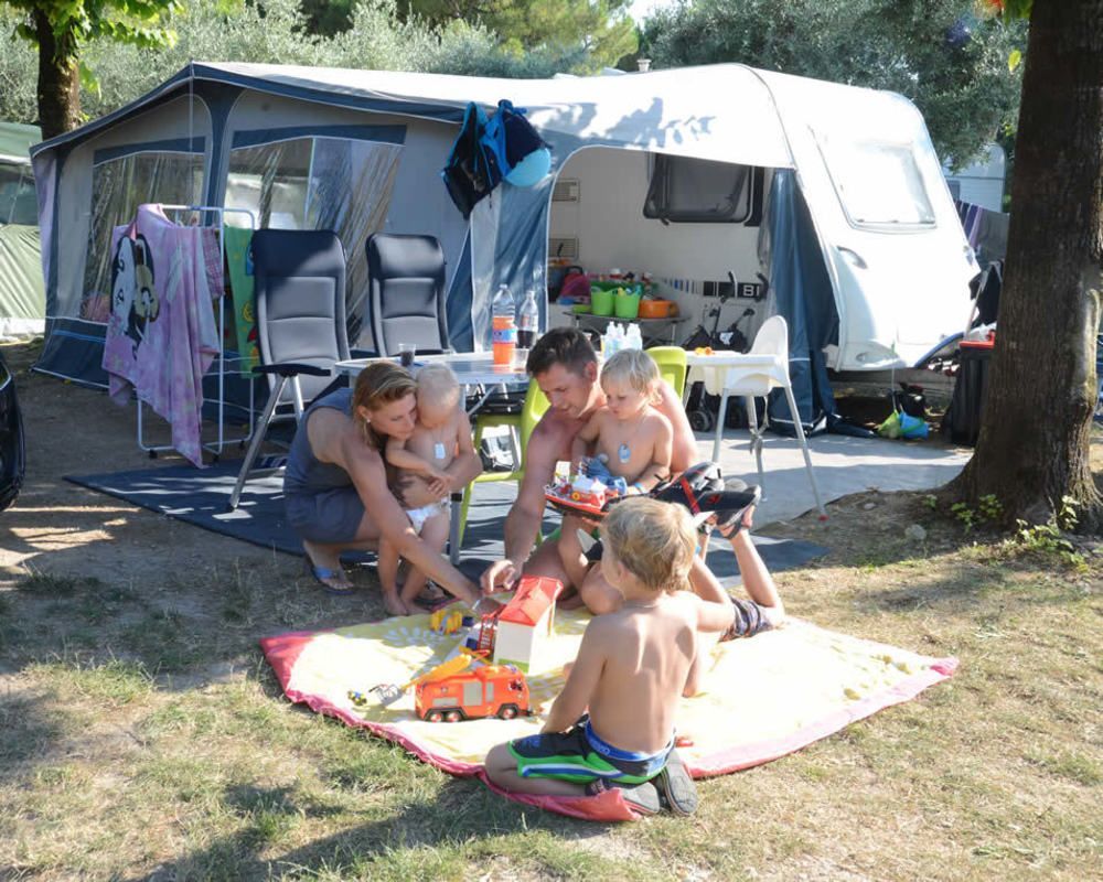 Camping Serenella Бардолино Экстерьер фото