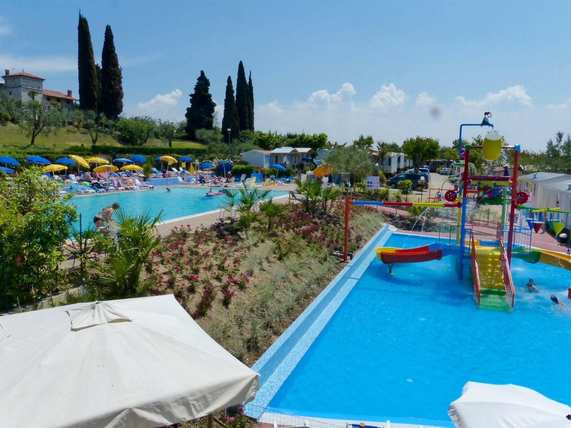 Camping Serenella Бардолино Экстерьер фото